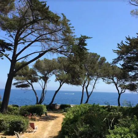 Beautiful With Garden And Sea View Lägenhet Saint Aygulf